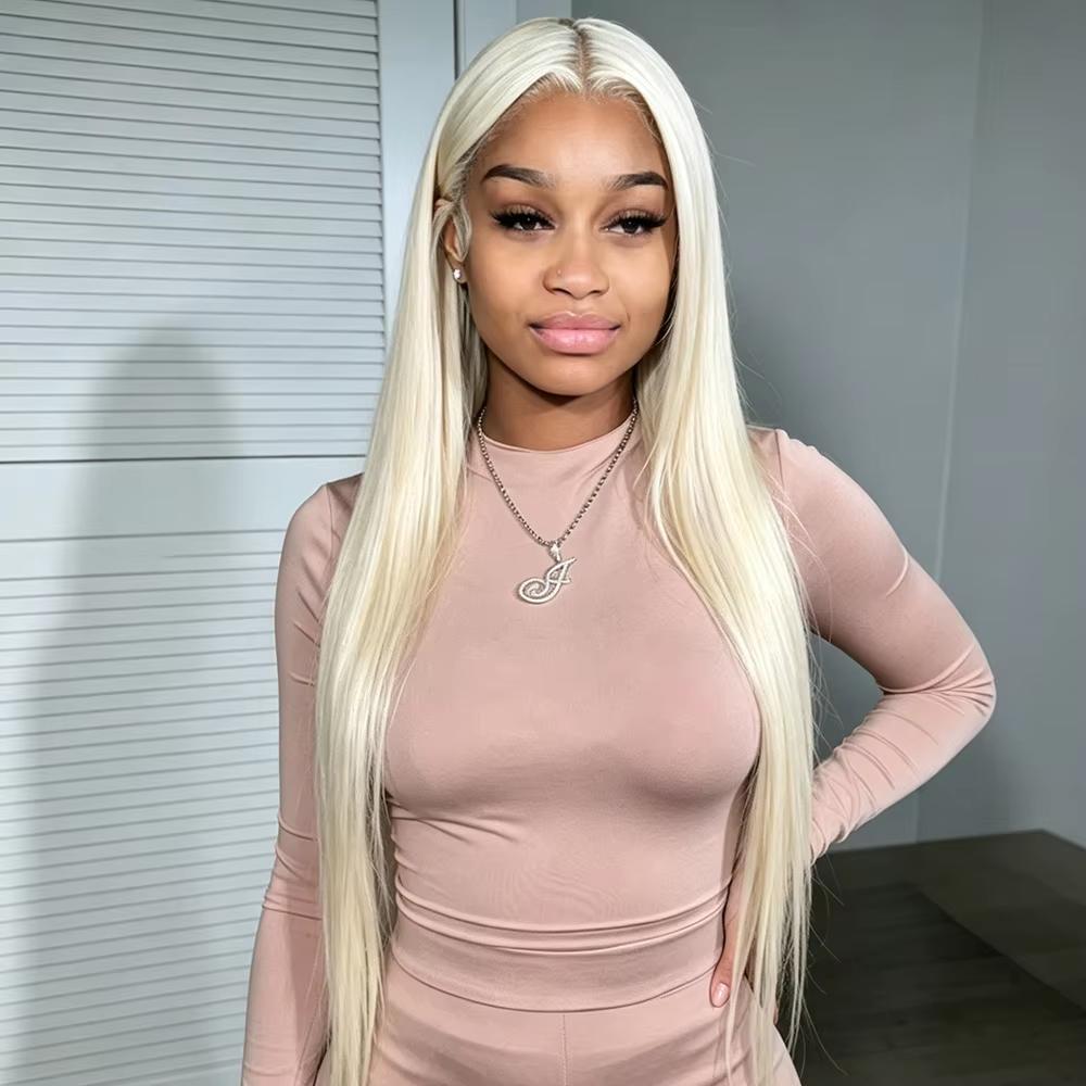 Perruque lisse blond platine