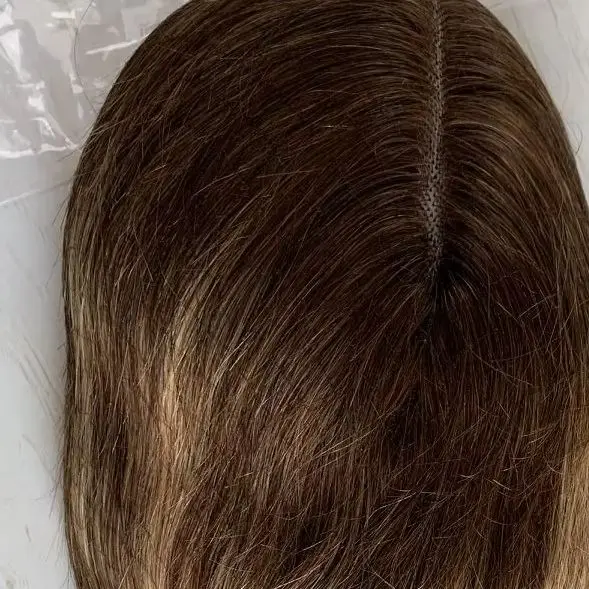Perruque lisse châtain naturel